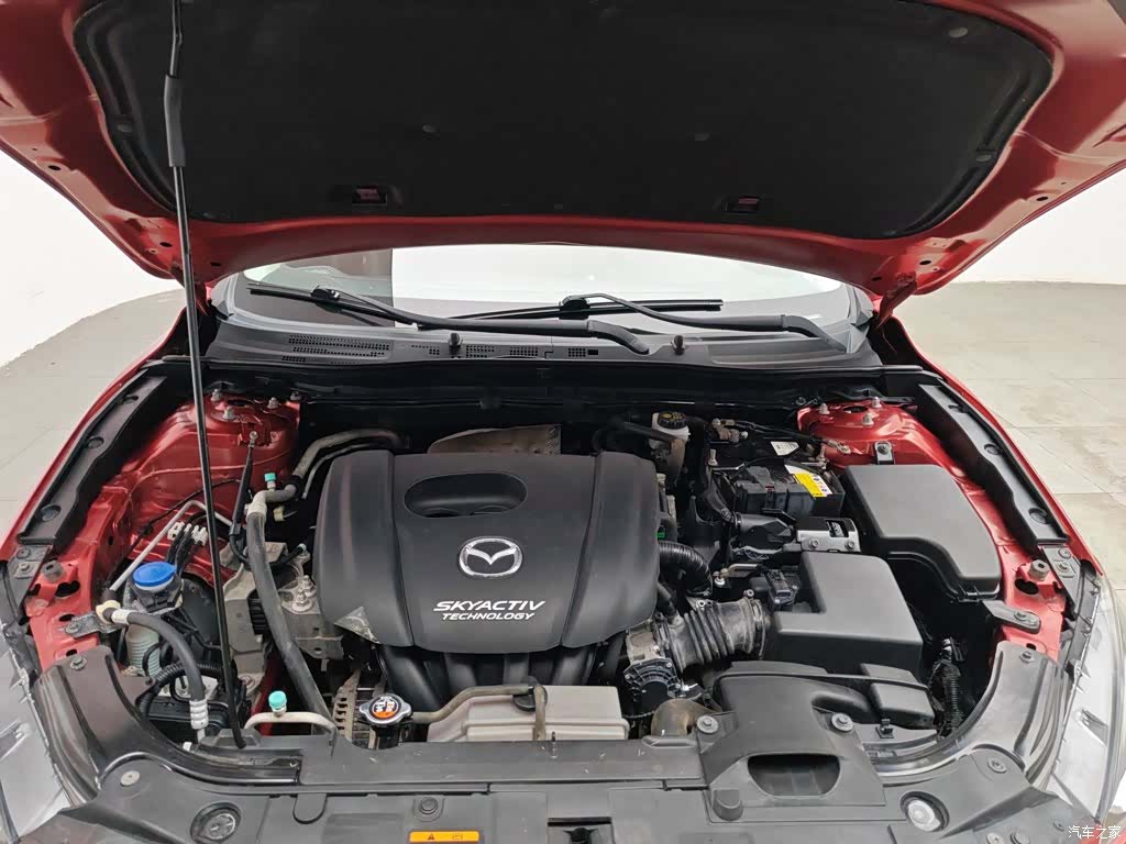 Mazda Mazda3, 2016 6