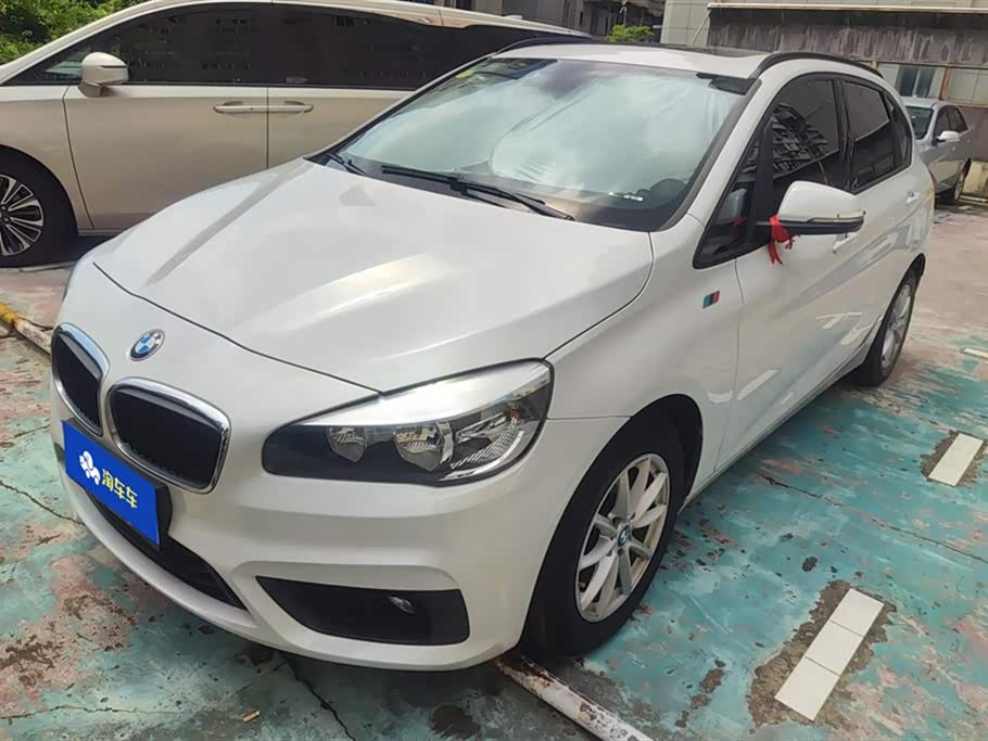 BMW 2 series station wagon