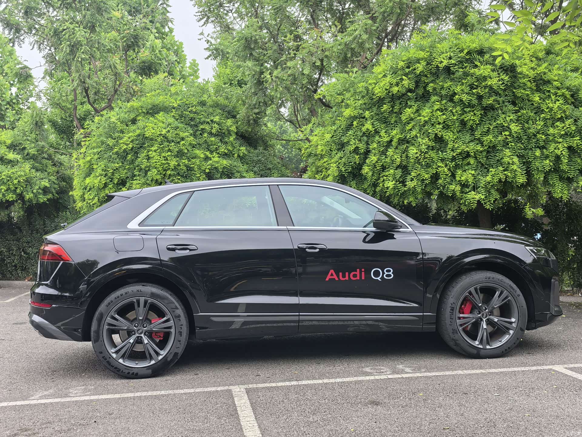 Audi Q8, 2025 13
