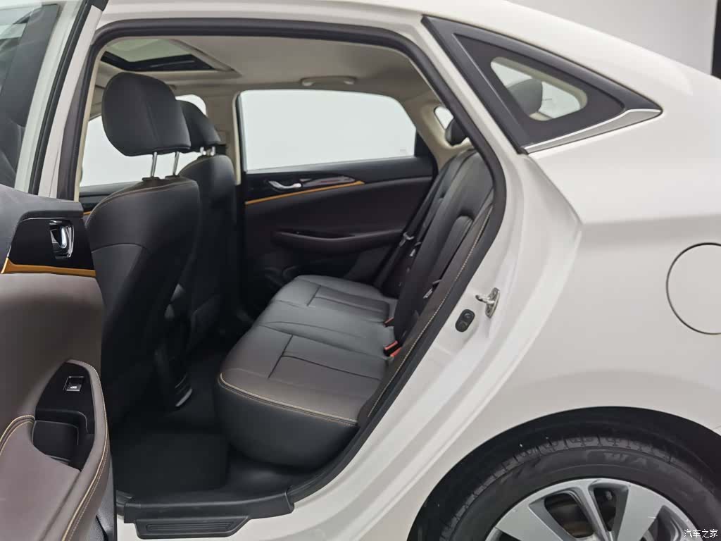 Changan Eado, 2019 15