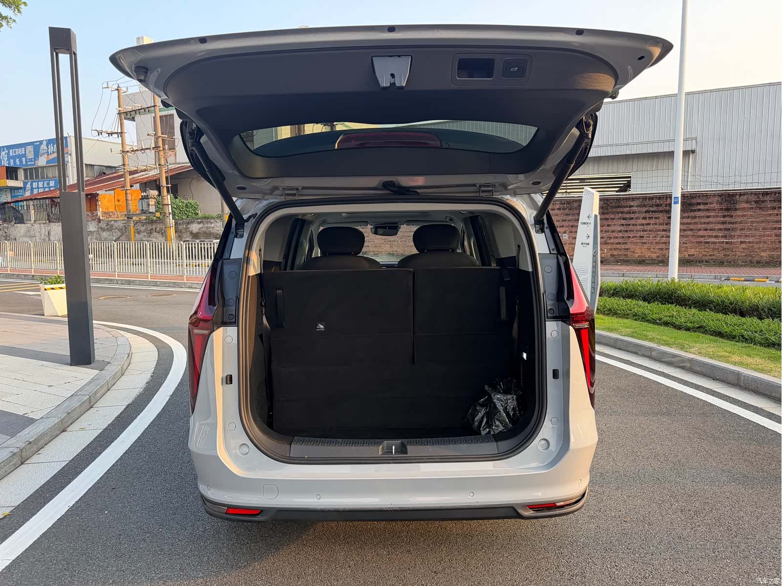 Maxus G70, 2023 11