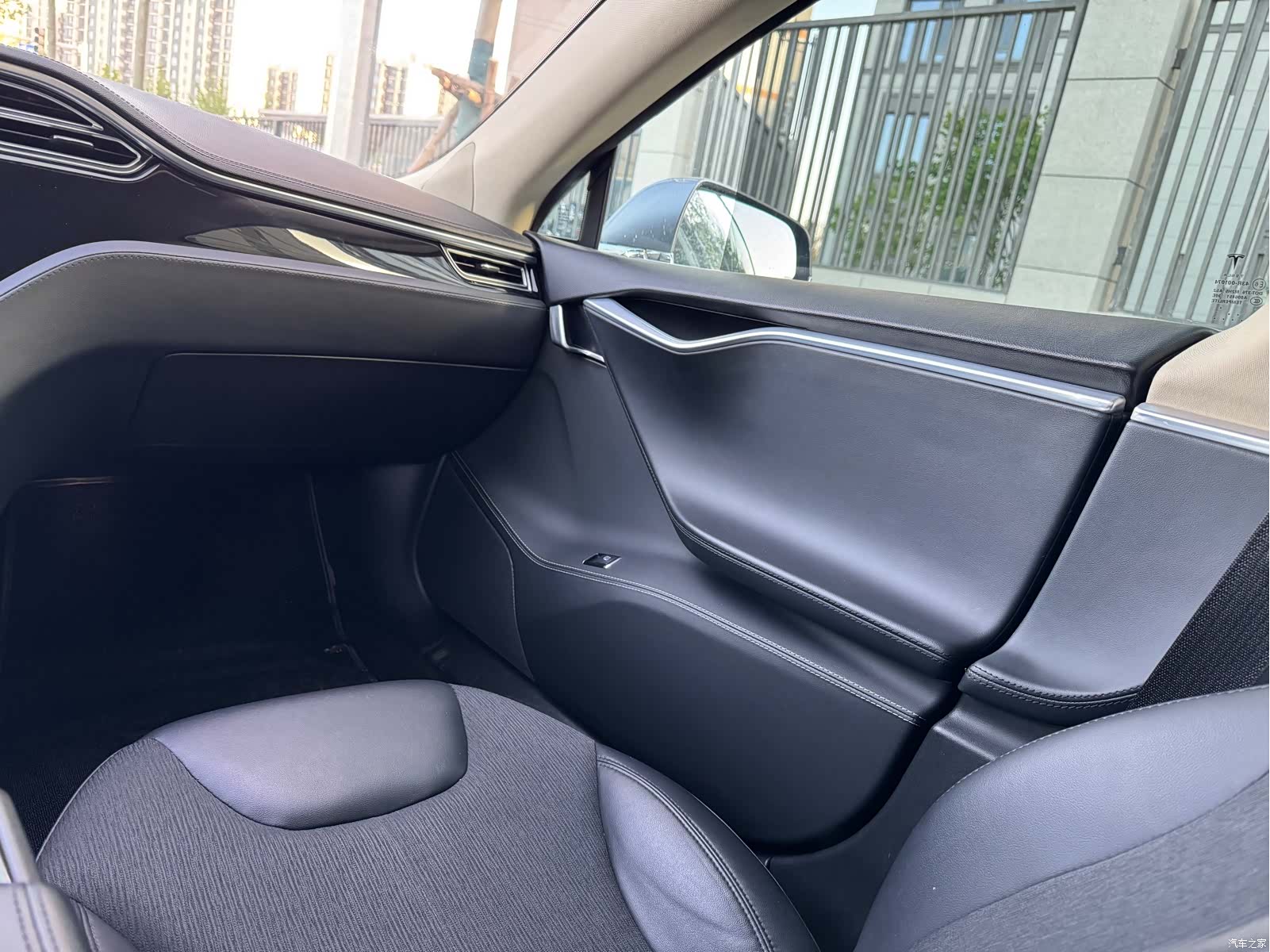 Tesla Model S, 2014 16