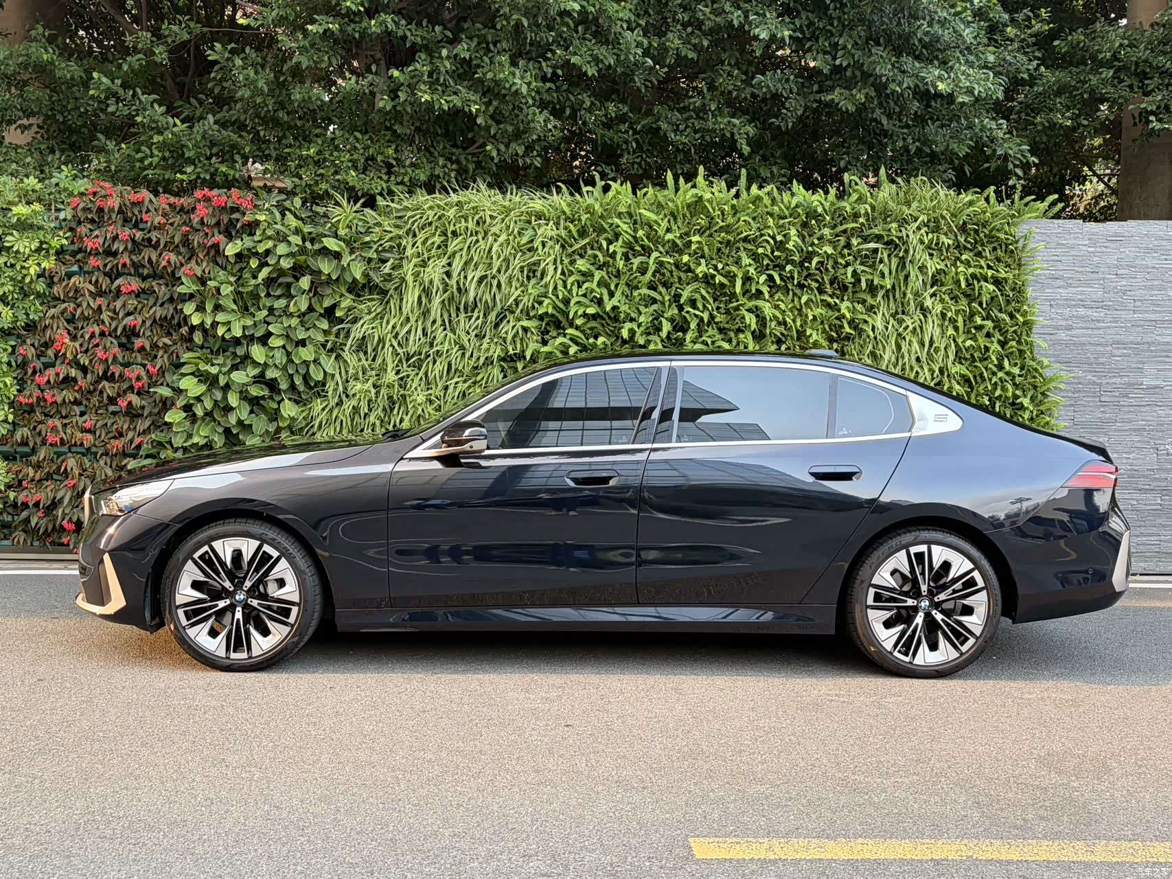 BMW 5 Series, 2024 3