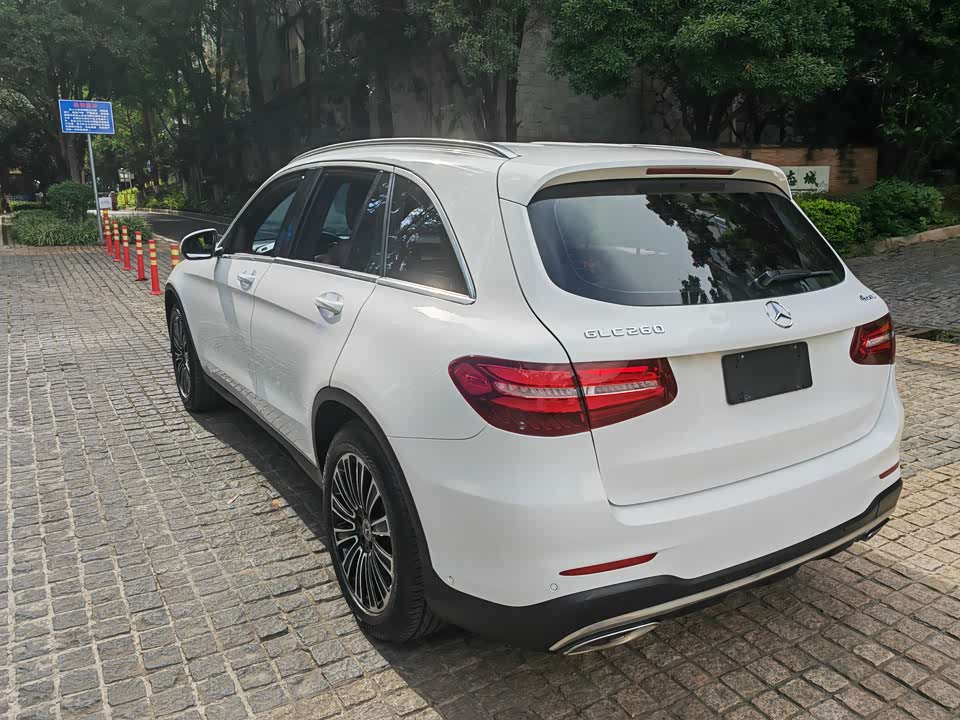 Mercedes-Benz GLC Mercedes-Benz GLC