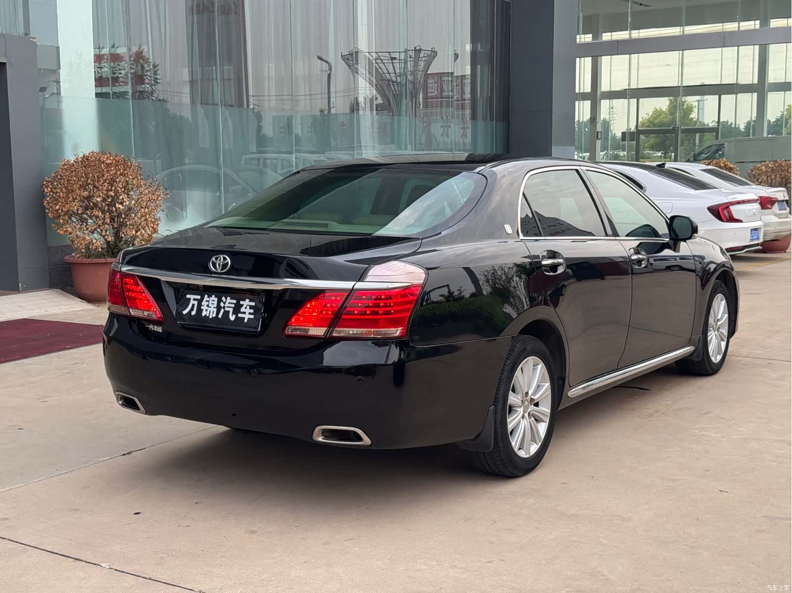 Toyota Crown, 2013 6