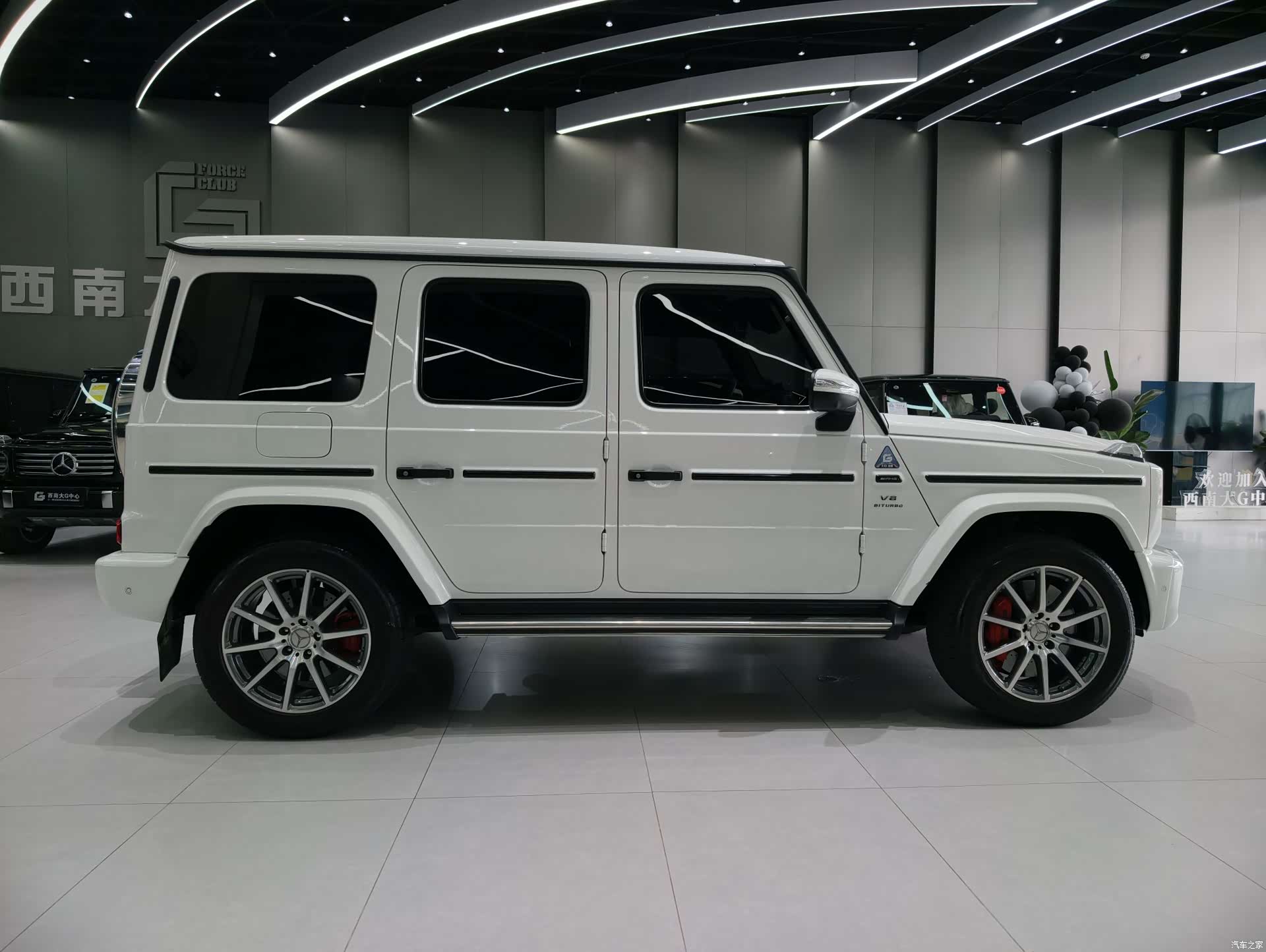 Mercedes-Benz G-Class, 2019 14
