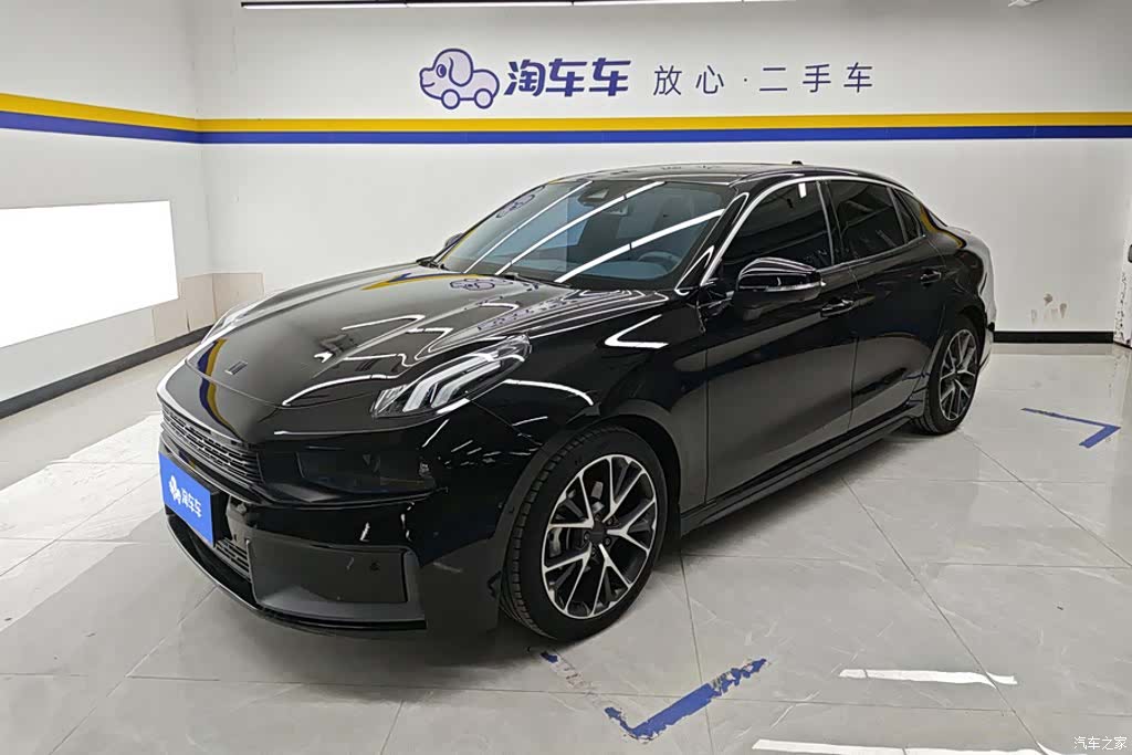 Lynk & Co 02