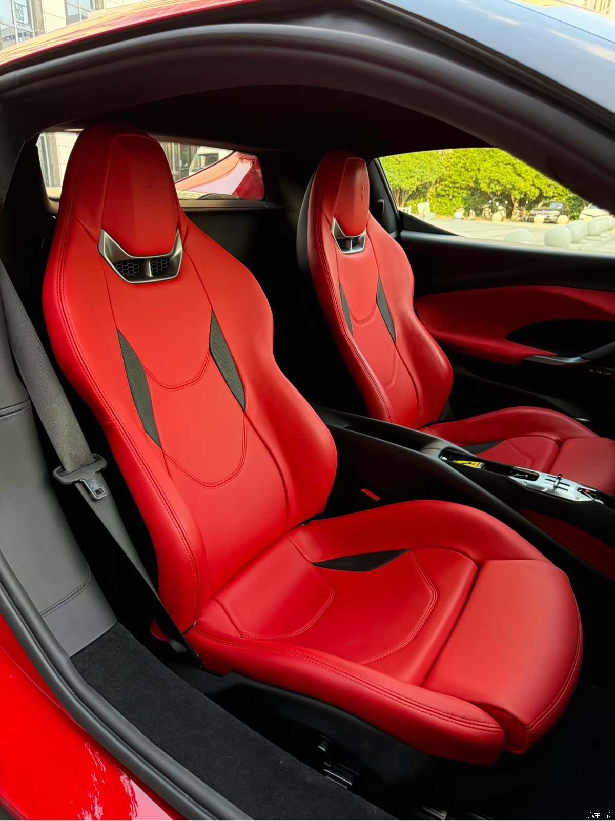 Ferrari 296, 2023 все фото