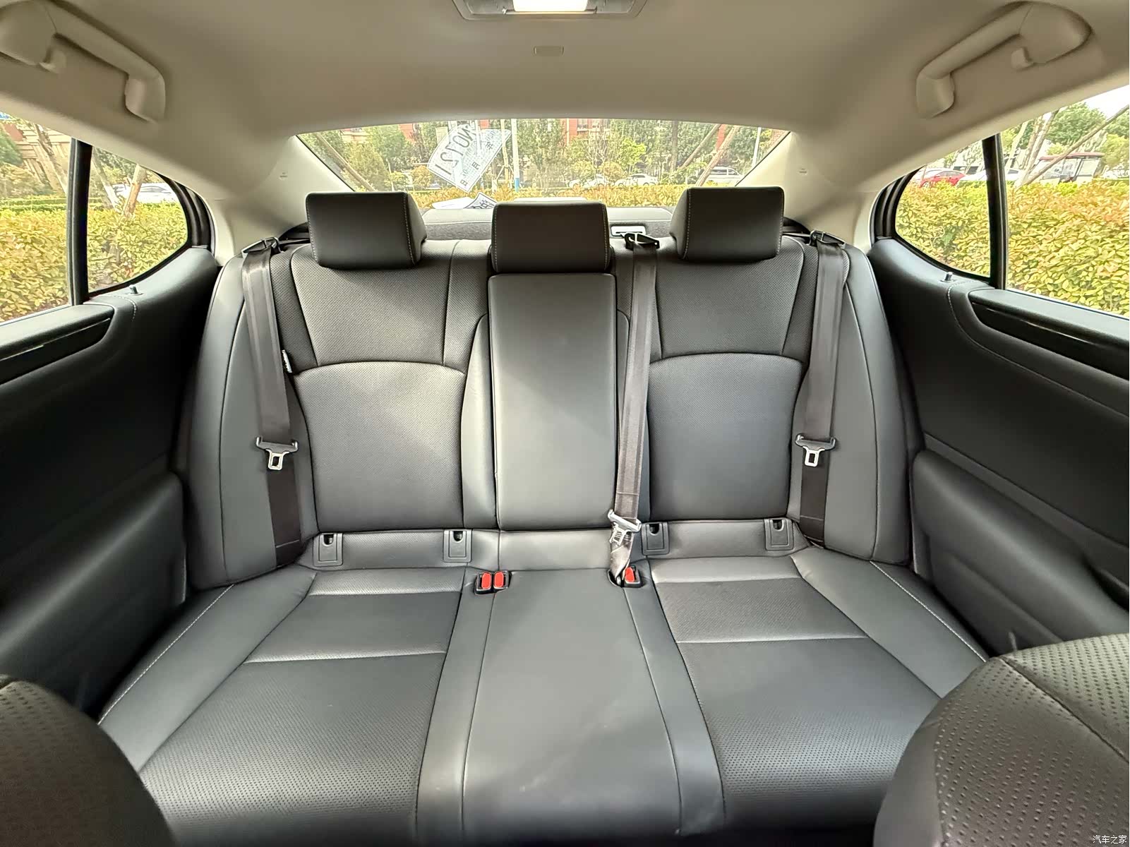Lexus ES, 2021 13