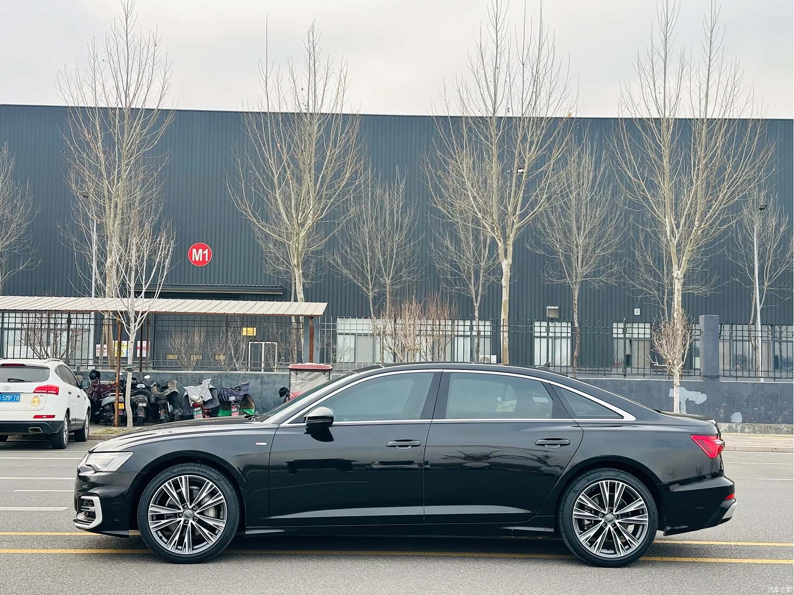 Audi A6L, 2020 3