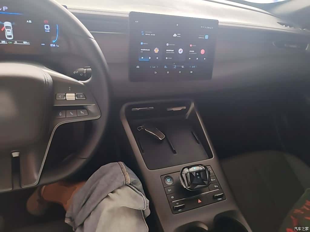BYD Qin, 2025 10