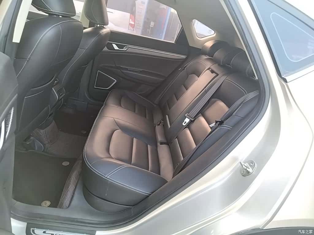 Geely Emgrand, 2017 17