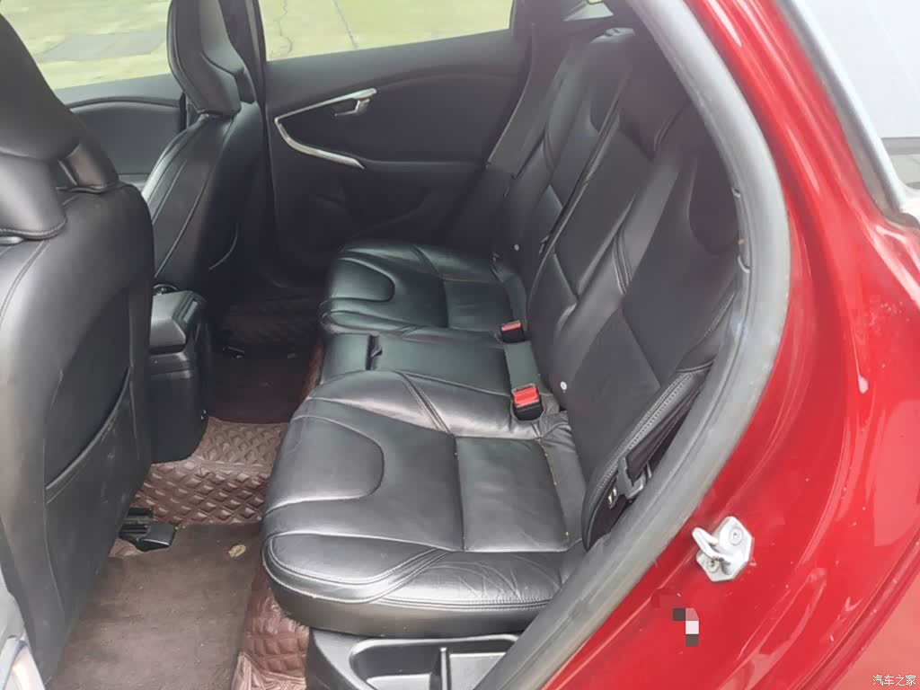 Volvo V40, 2017 17
