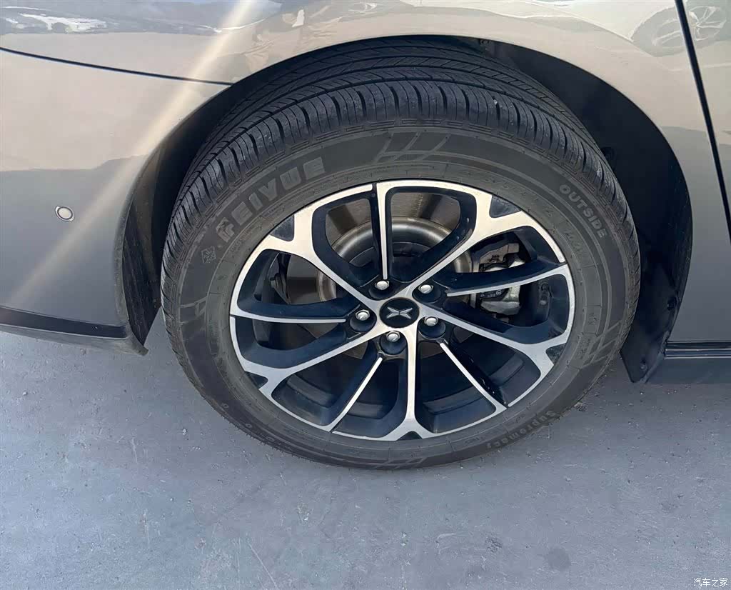 Xpeng P7, 2021 9