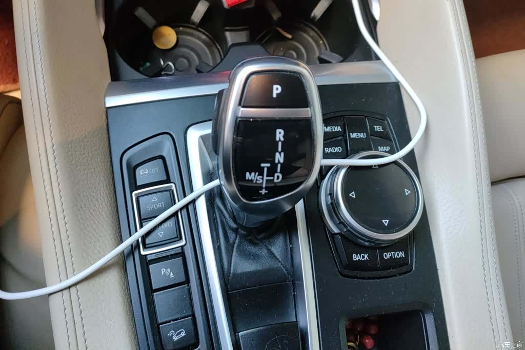 BMW X6, 2015 16