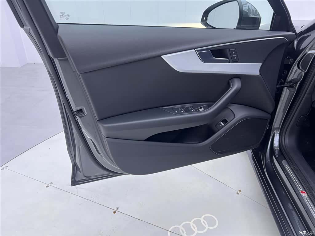 Audi A4L, 2023 16