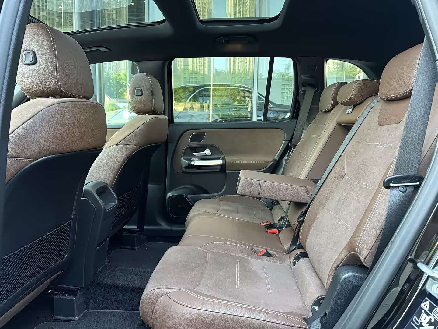 Mercedes-Benz GLB, 2025 17