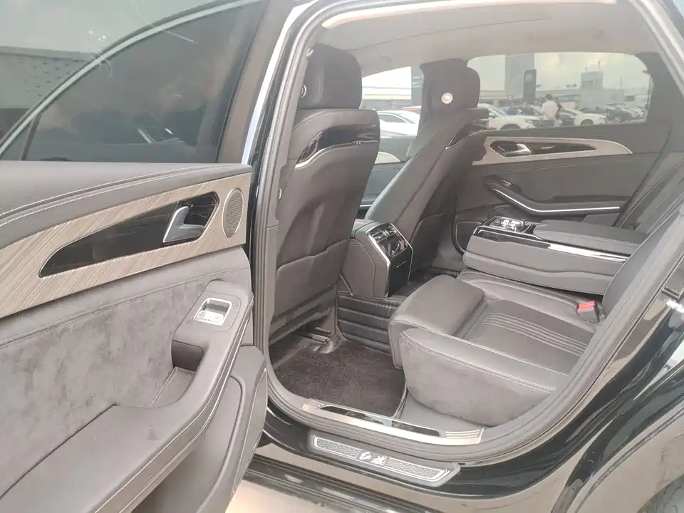 Hongqi H9