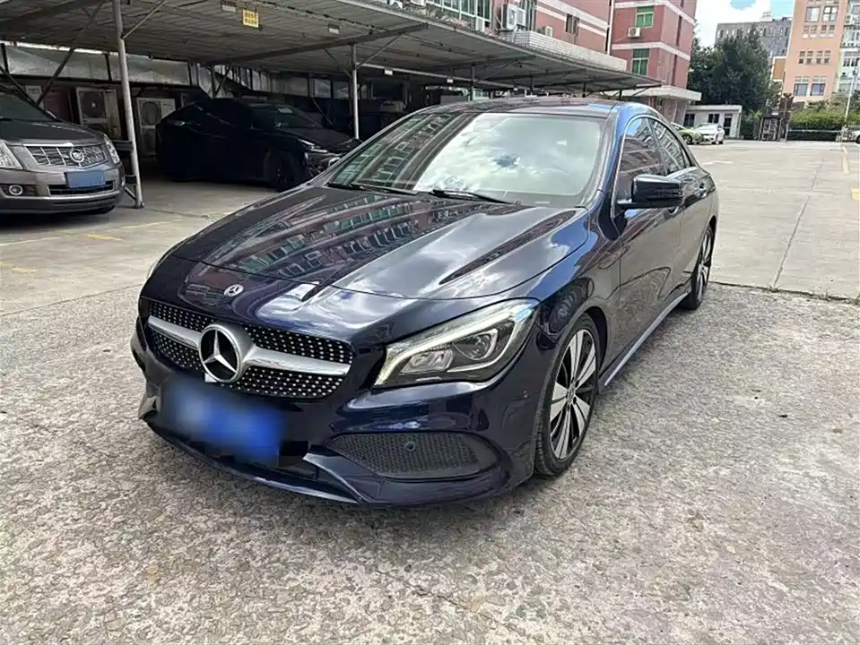 Mercedes-Benz CLA Mercedes-Benz CLA