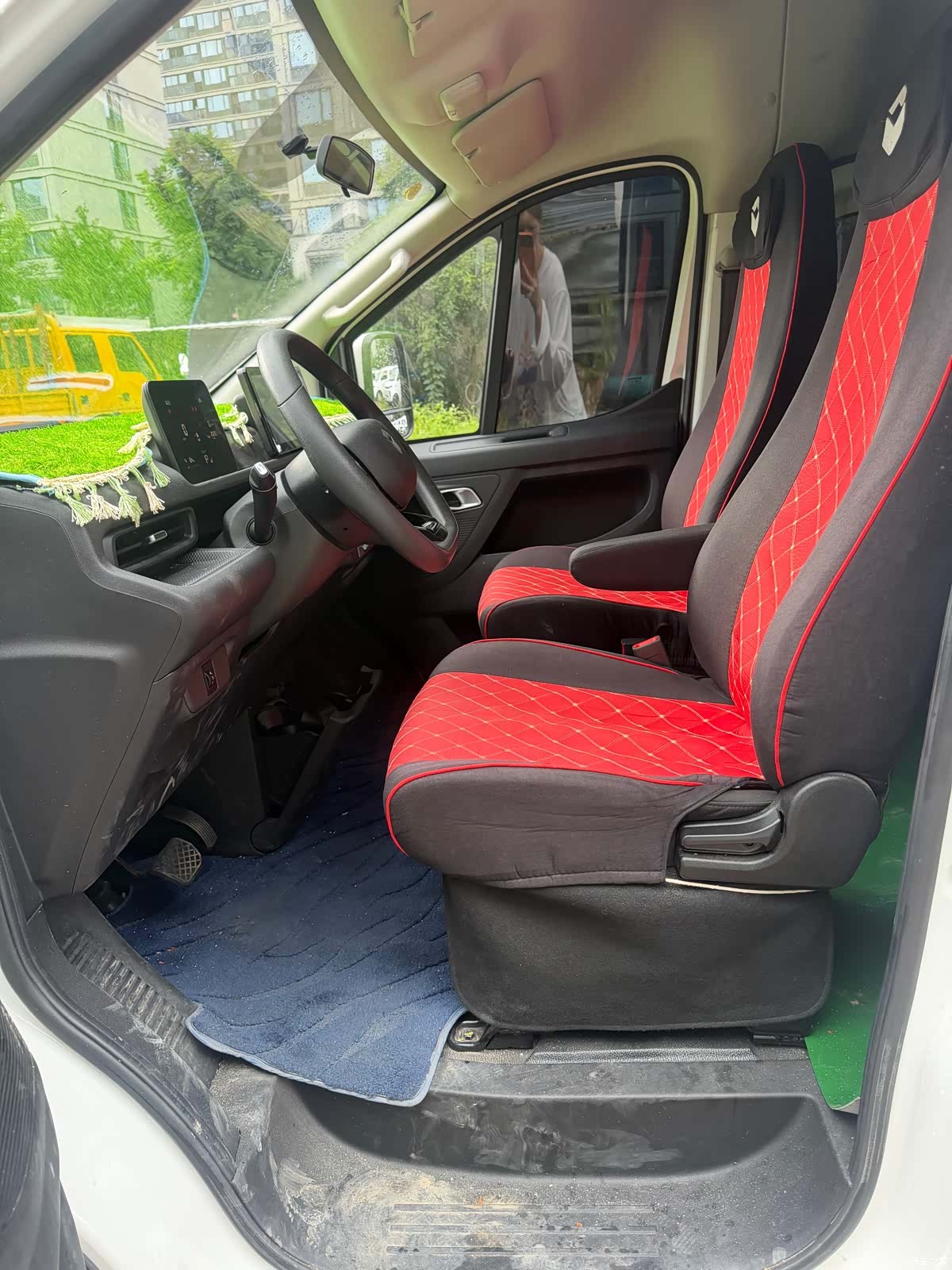 Changan V919, 2025 11