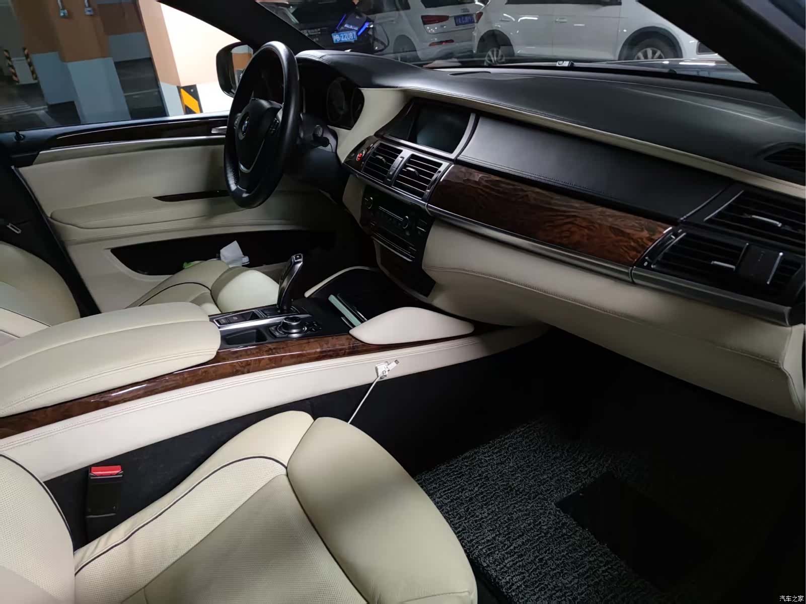 BMW X6, 2011 8
