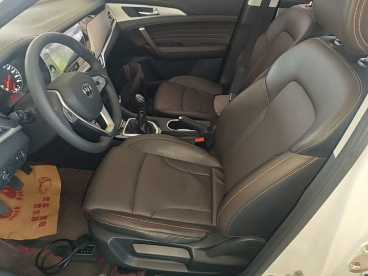 Changan CS35PLUS 2019 1.6L МКПП chang lian ban