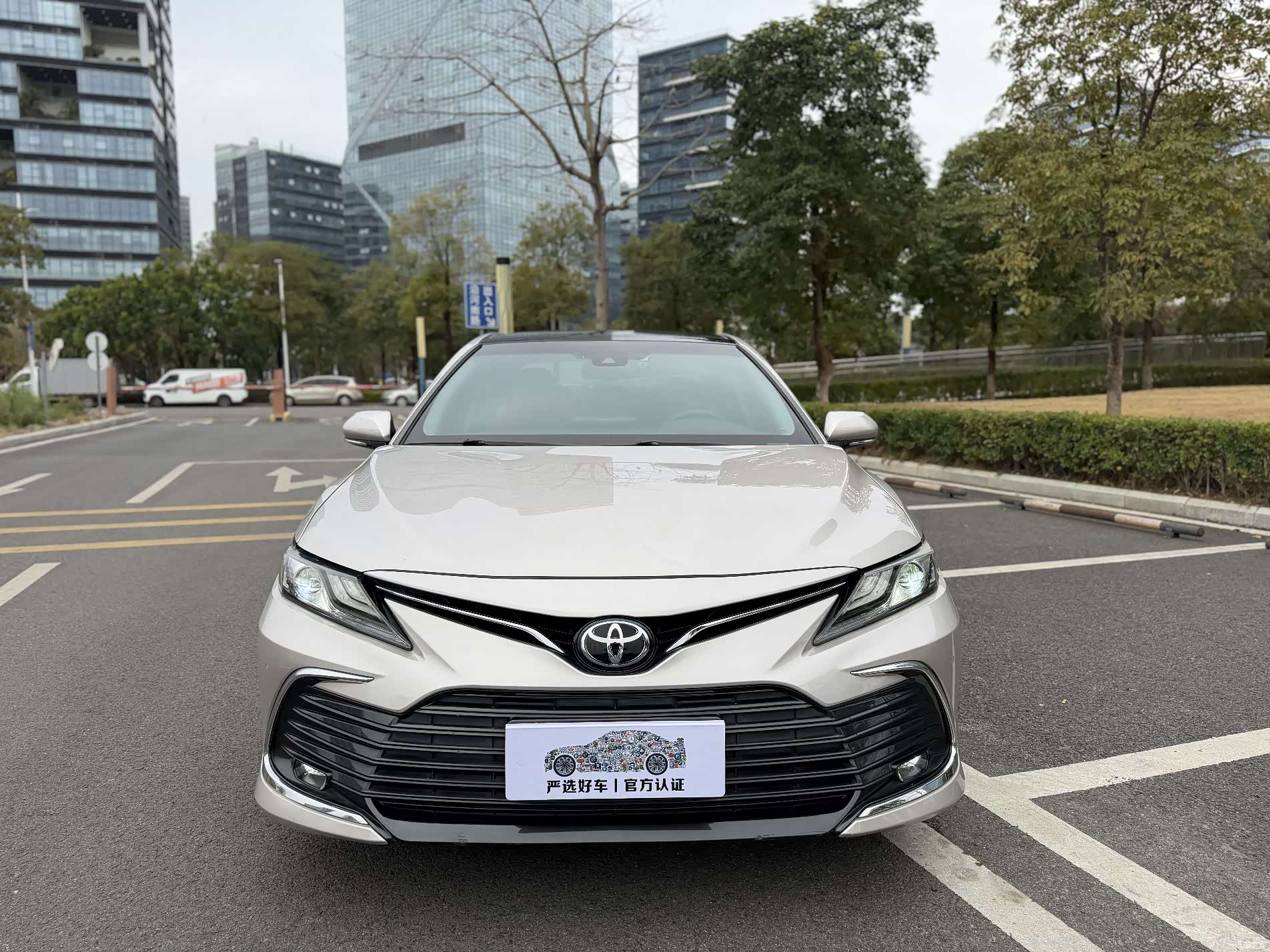 Toyota Camry, 2022 2