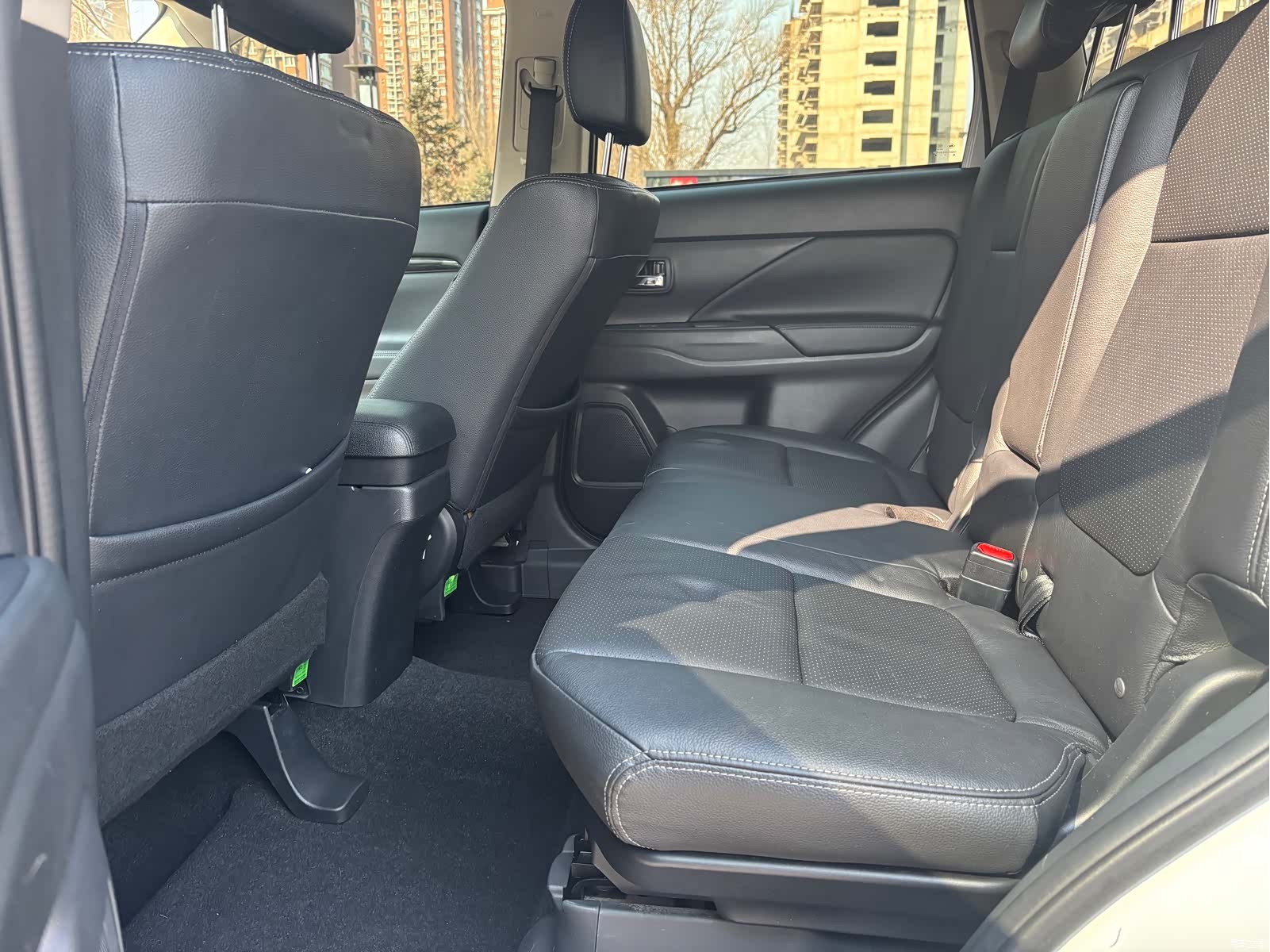 Mitsubishi Outlander, 2018 15