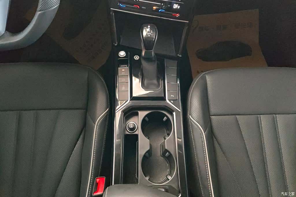 Volkswagen Passat, 2024 16