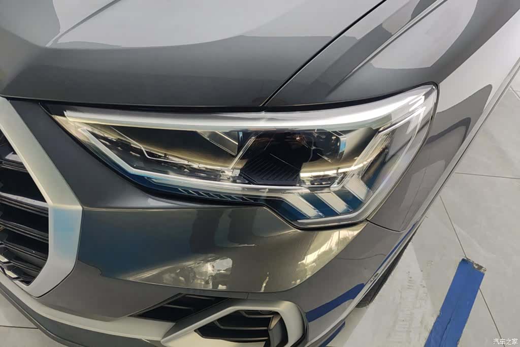 Audi Q3, 2022 все фото