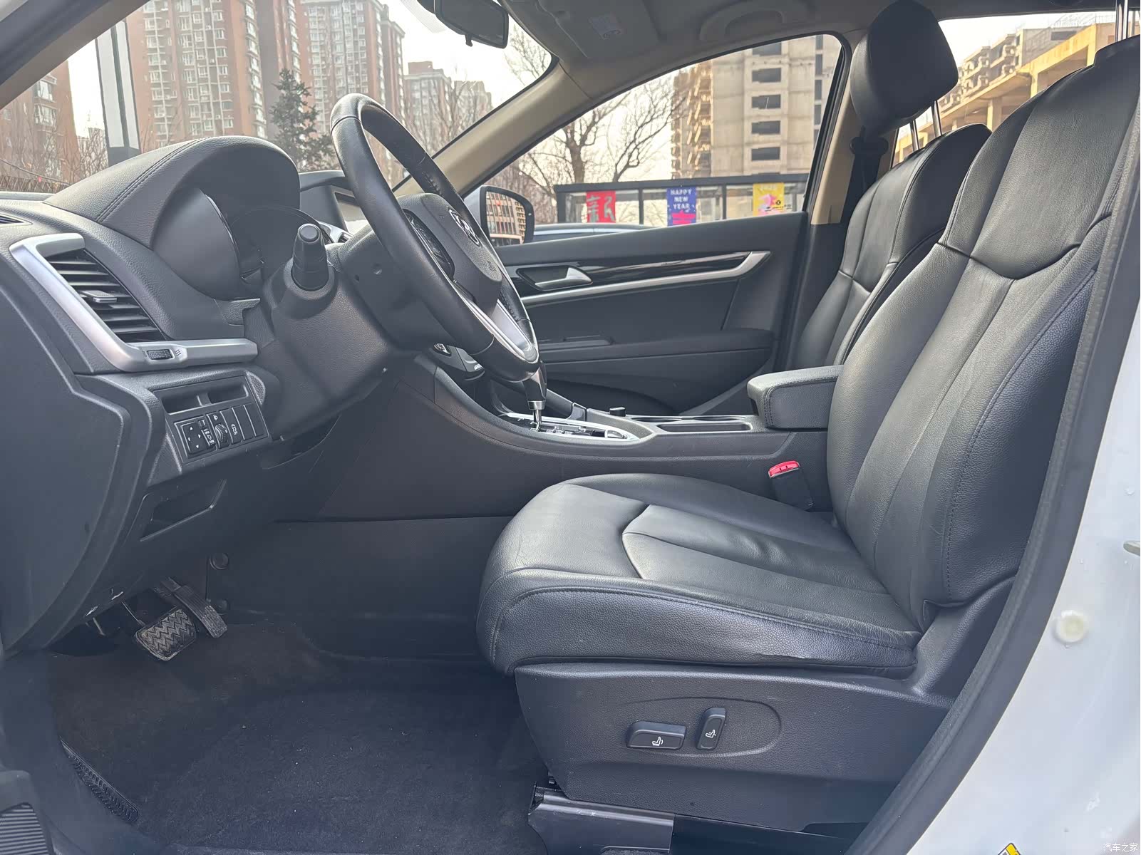DongFeng AX7, 2014 14