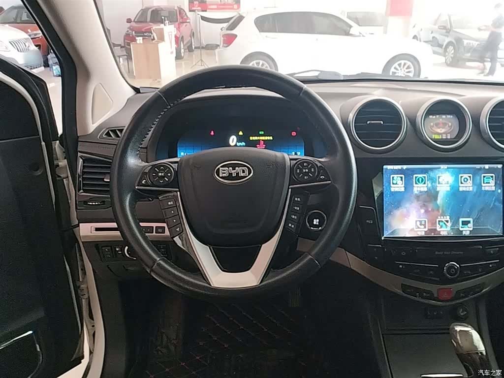 BYD S7, 2015 10