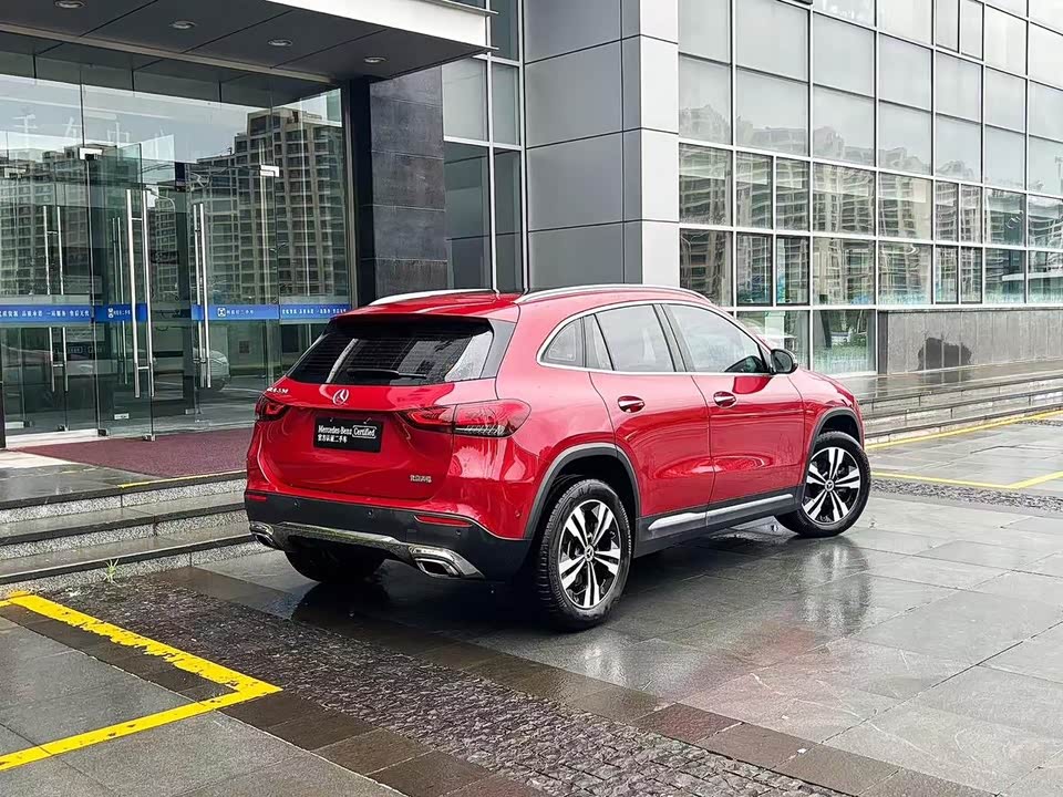 Mercedes-Benz GLA