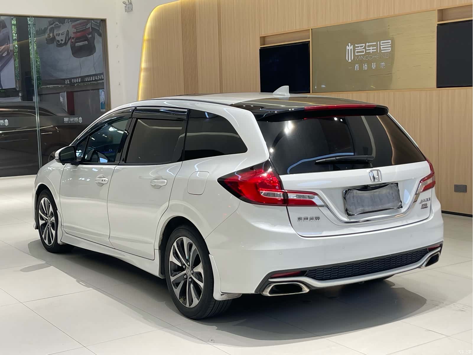 Honda Jade, 2018 все фото