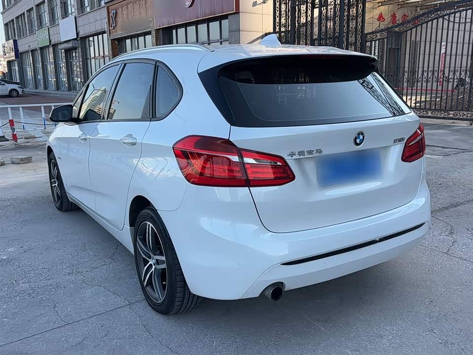BMW 2 series station wagon