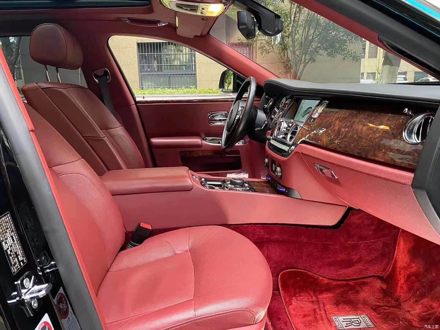 Rolls-Royce Ghost, 2014 6