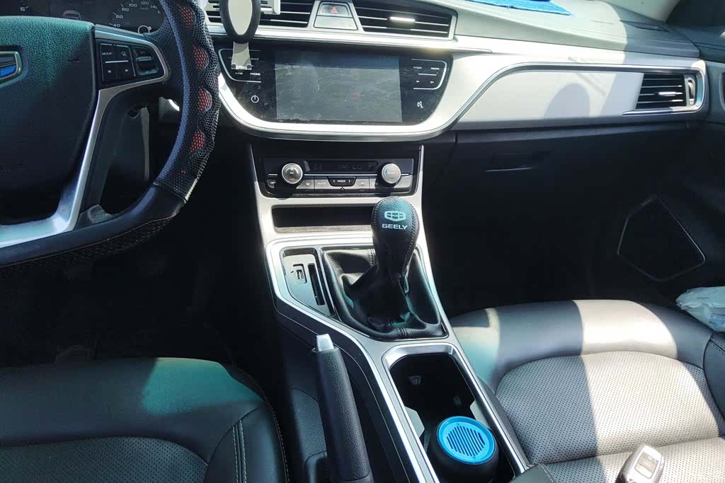 Geely Emgrand, 2019 16