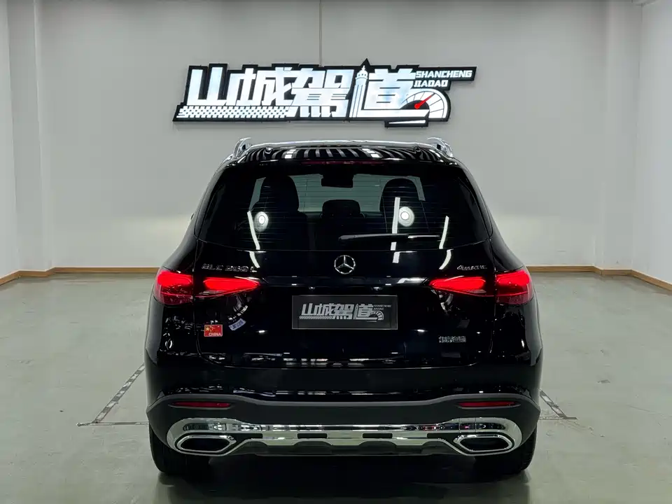 Mercedes-Benz GLC Mercedes-Benz GLC
