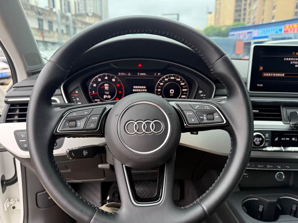 Audi A4L