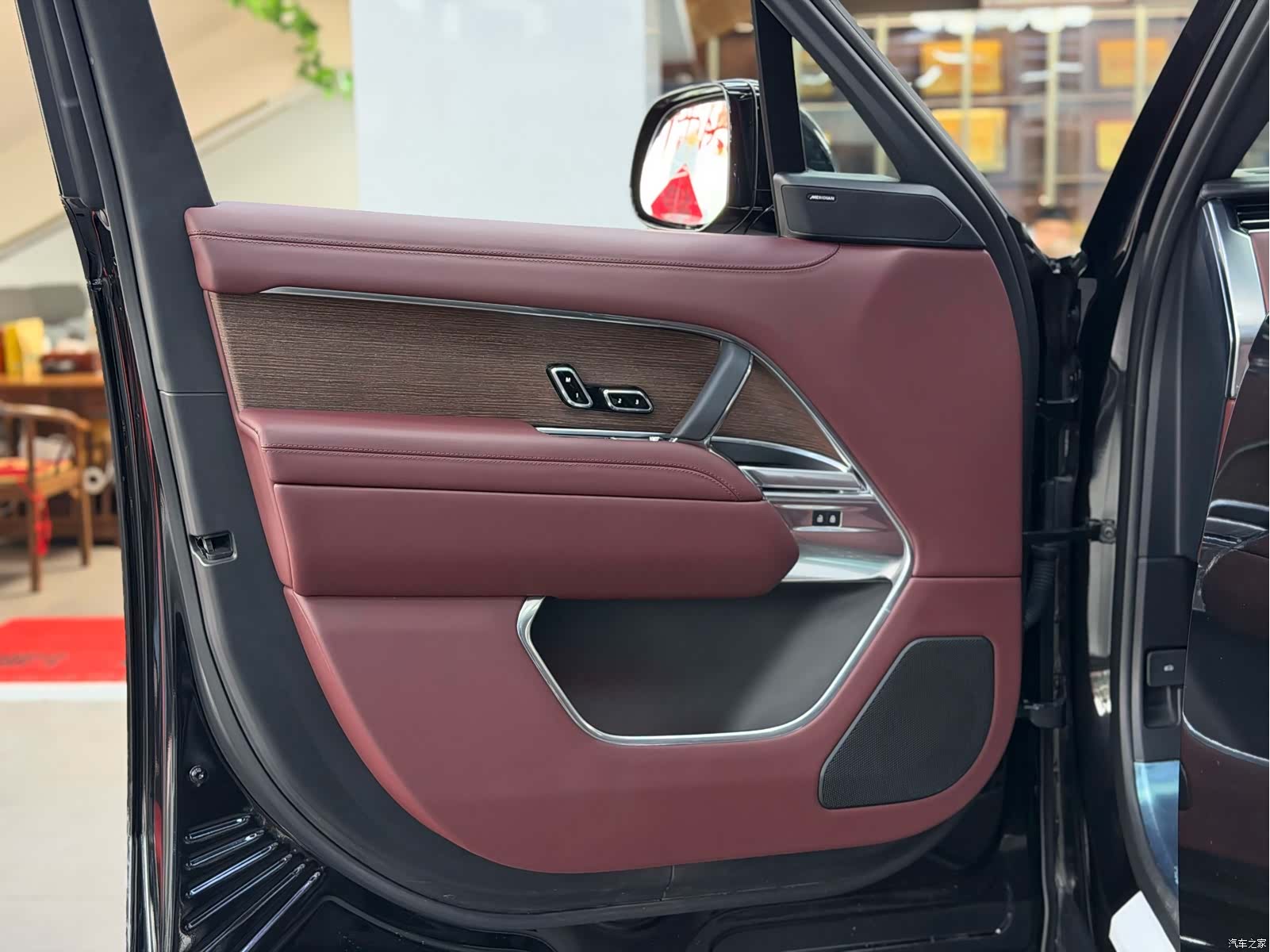 Land Rover Range Rover, 2024 все фото