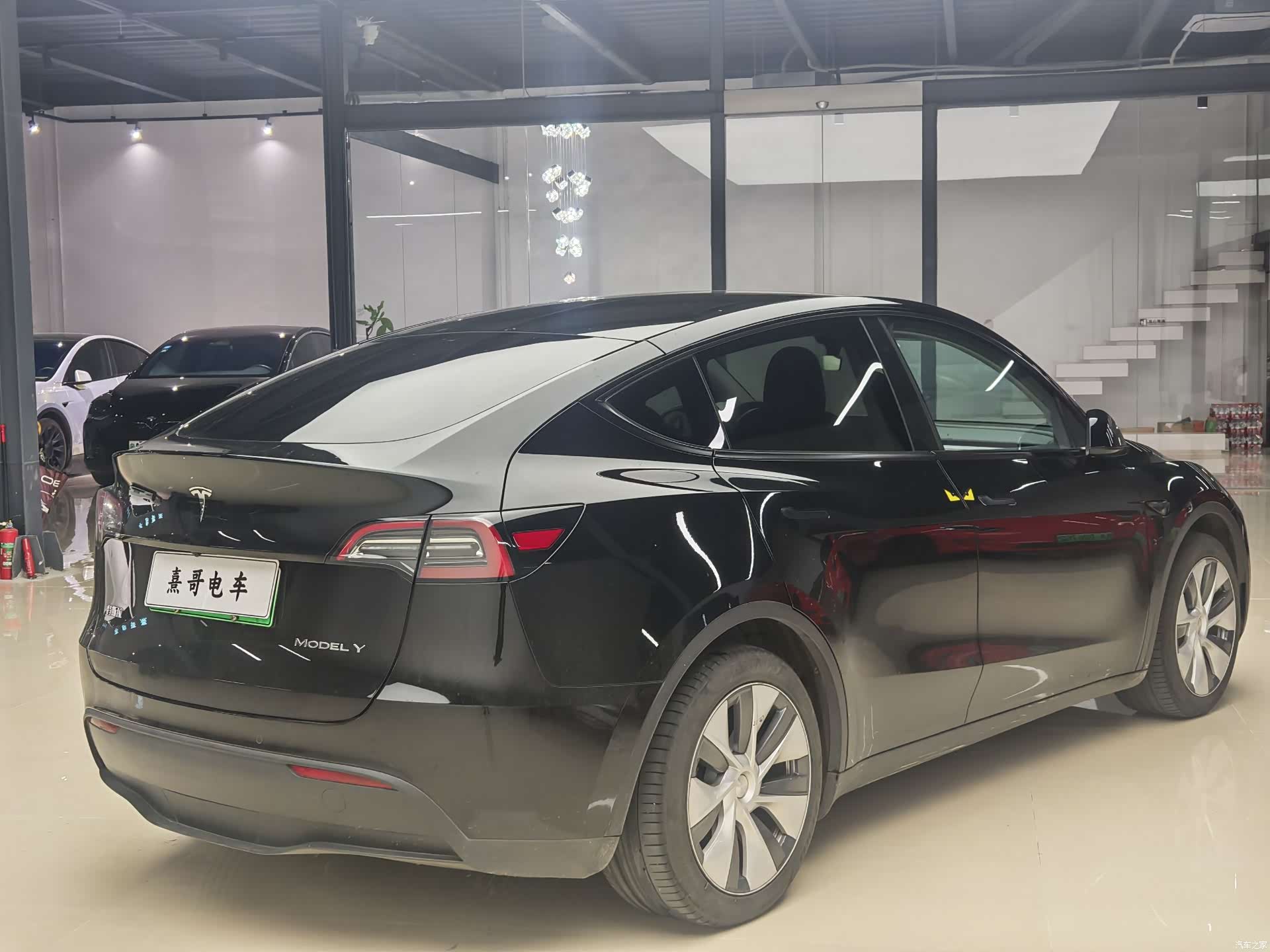 Tesla Model Y, 2022 все фото