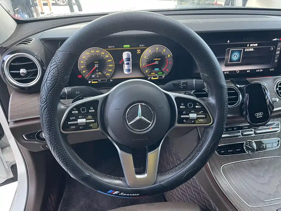 Mercedes-Benz E-class Mercedes-Benz E-class