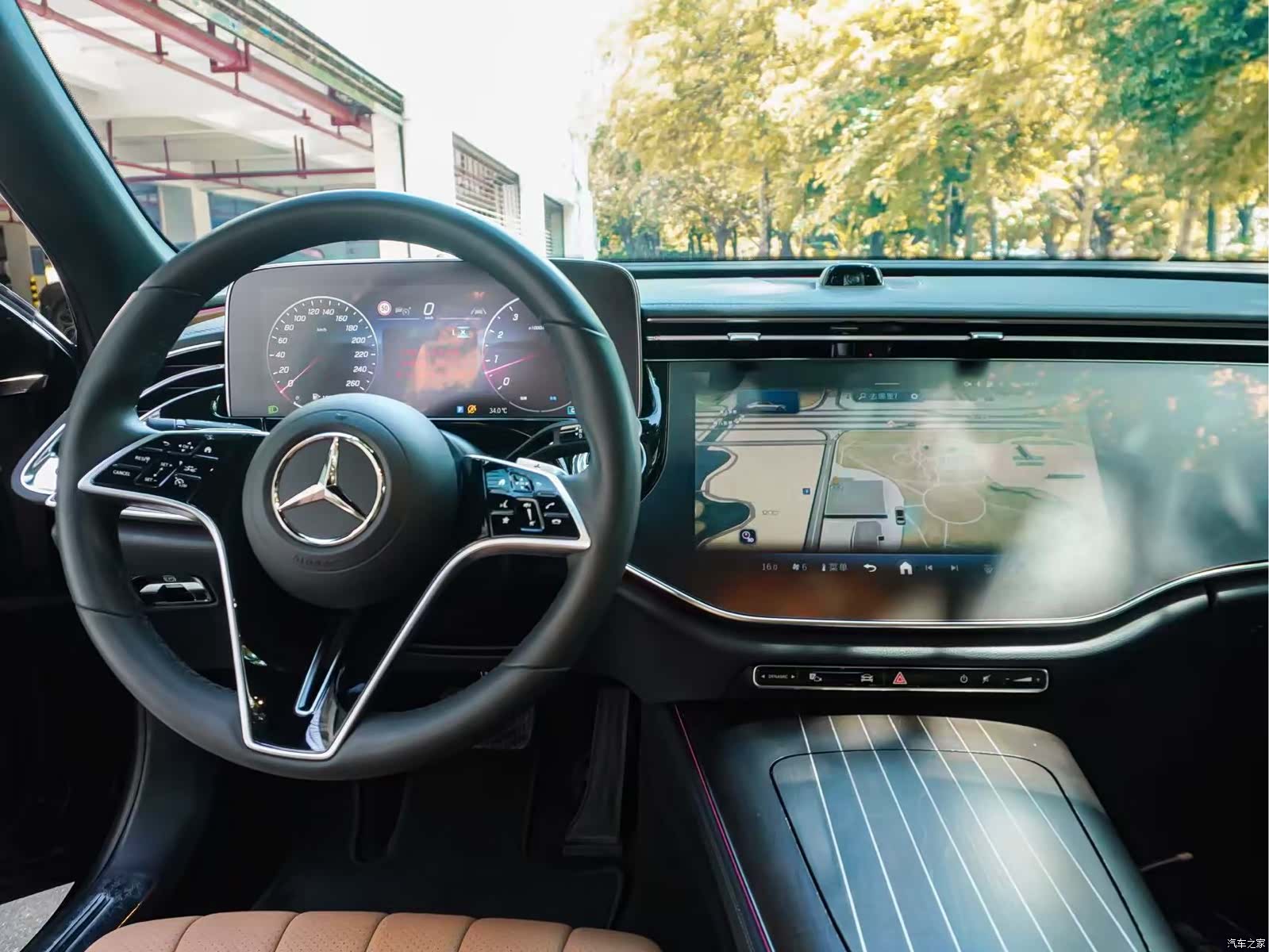 Mercedes-Benz E-Class, 2024 16