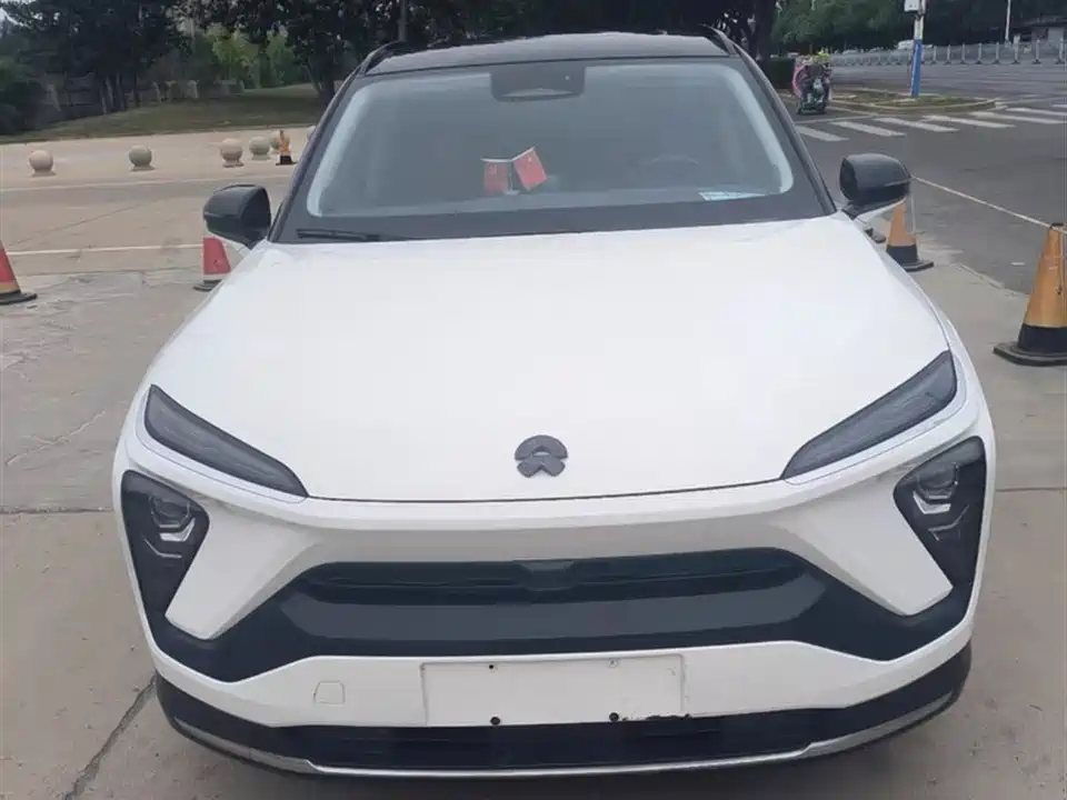 NIO ES6