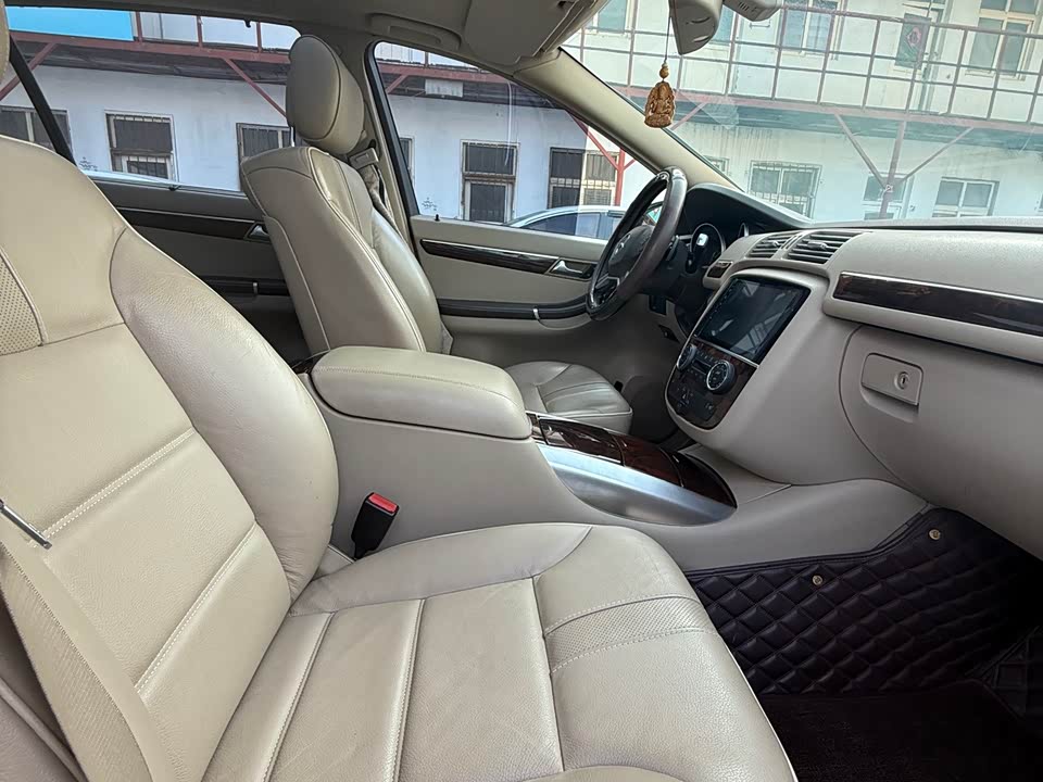 Mercedes-Benz R-class