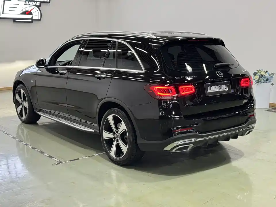 Mercedes-Benz GLC Mercedes-Benz GLC