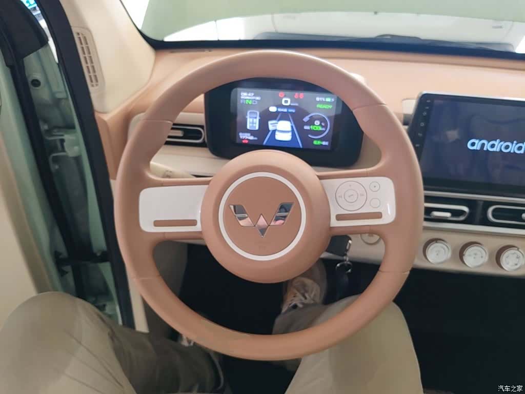 Wuling MINIEV, 2024 11
