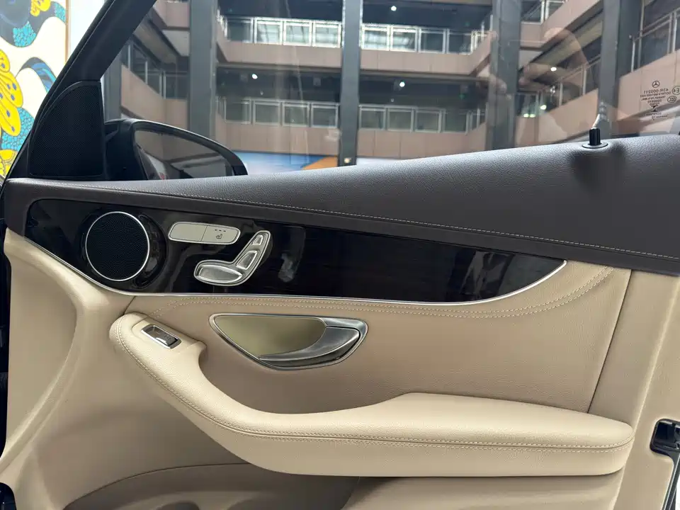 Mercedes-Benz GLC Mercedes-Benz GLC