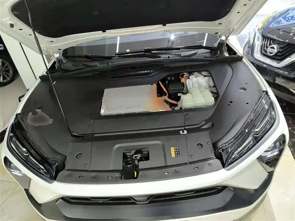 NIO ES6