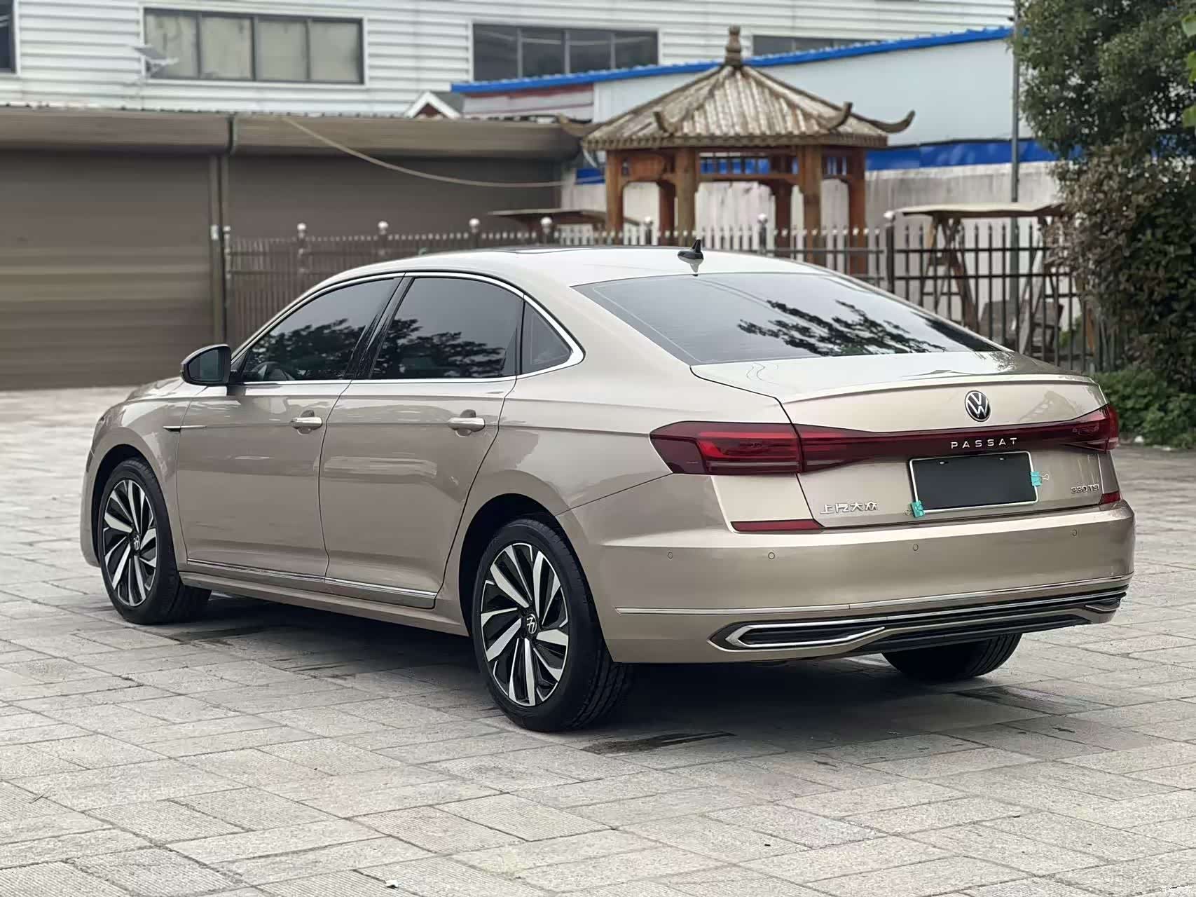 Volkswagen Passat, 2021 8